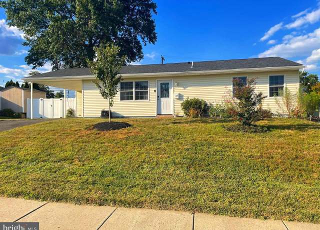 Property at 12 Tanglewood Ln, Levittown, PA 19054, 4 beds, 1 bath