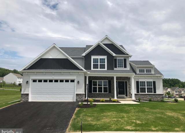 Property at 2251 Autumn Chase Dr S, Mechanicsburg, PA 17055, 4 beds, 3.5 baths