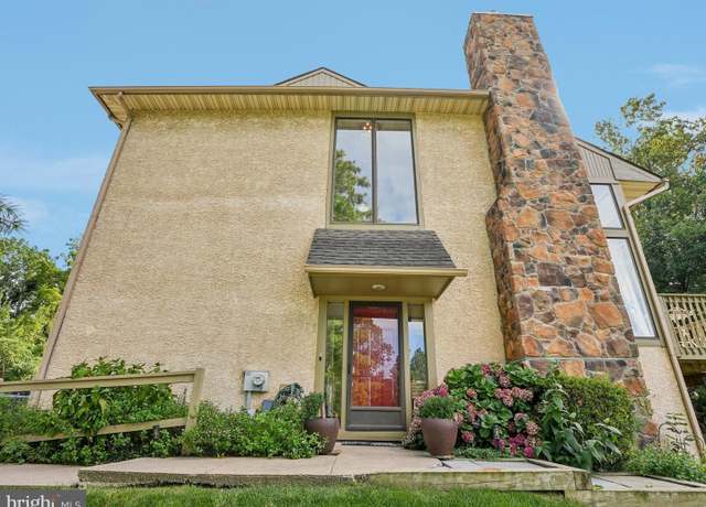 Property at 390 Lynetree Dr Unit 8-D, West Chester, PA 19380, 5 beds, 3.5 baths