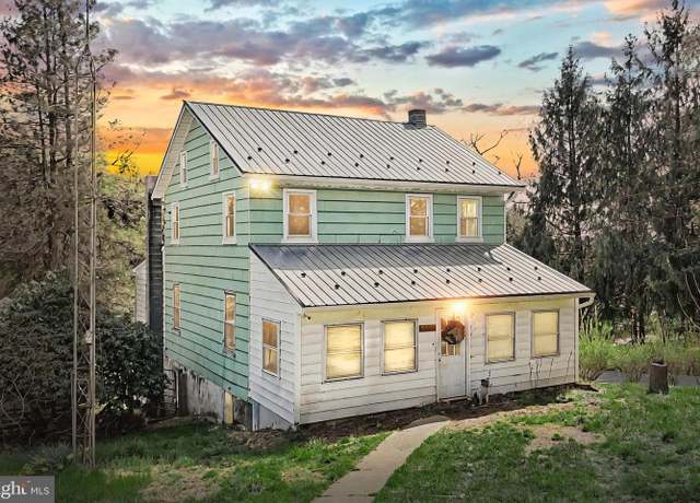 Property at 861 Poff Rd, York, PA 17406, 3 beds, 2 baths
