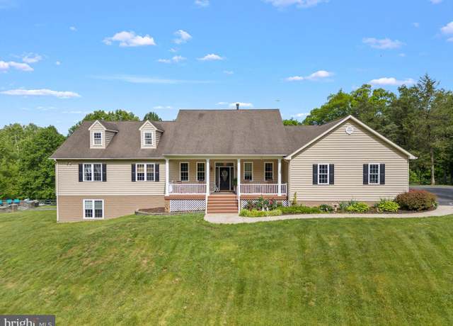 Property at 7312 Oak Ln, Marshall, VA 20115, 4 beds, 3.5 baths
