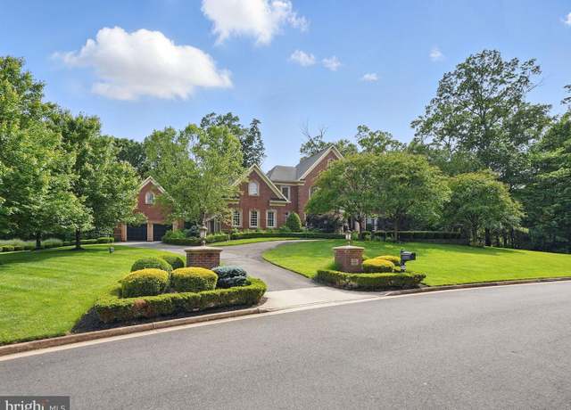 Property at 2555 Vale Ridge Ct, Oakton, VA 22124, 5 beds, 8 baths