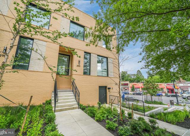 Property at 2901 Newark St NW, Washington, DC 20008, 2 beds, 2.5 baths