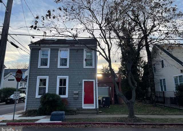 Property at 544 Second St, Annapolis, MD 21403, 4 beds, 2 baths