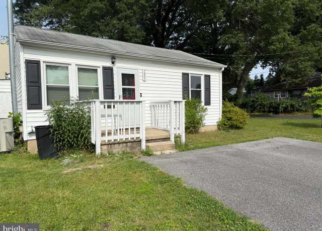 Property at 7863 Mayford Ave, Pasadena, MD 21122, 3 beds, 2 baths