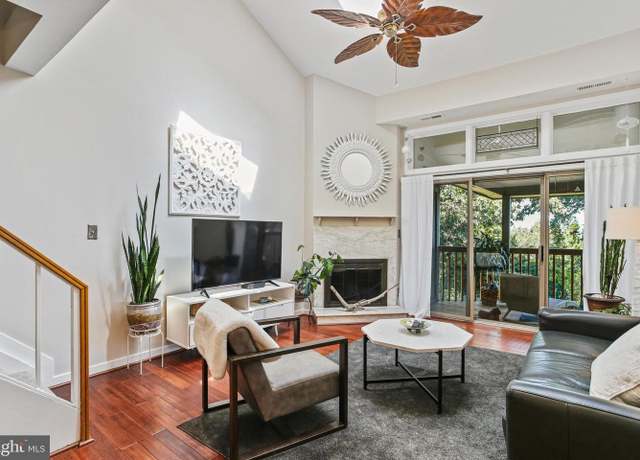 Property at 2010 Quay Village Ct #201, Annapolis, MD 21403, 2 beds, 2 baths