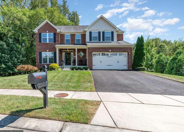 Property at 10526 Windlass Run Rd, Middle River, MD 21220, 5 beds, 4.5 baths