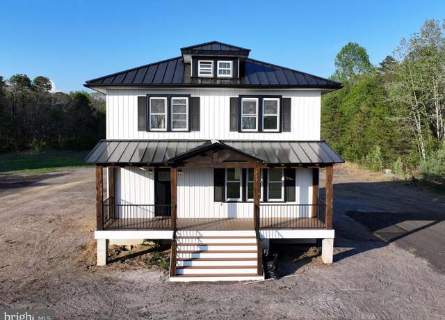 Property at 711 Tuckahoe Rd, Vineland, NJ 08360, 3 beds, 2 baths