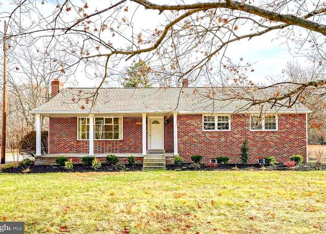 Property at 611 Fries Mill Rd, Williamstown, NJ 08094, 3 beds, 2 baths