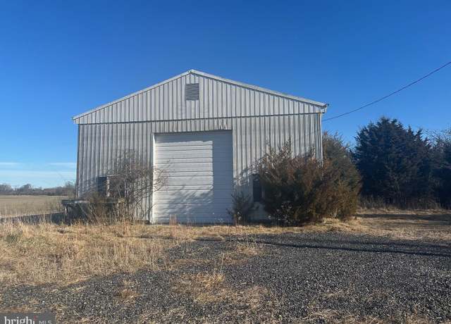 Property at 236 E Lake Rd, Pilesgrove, NJ 08098