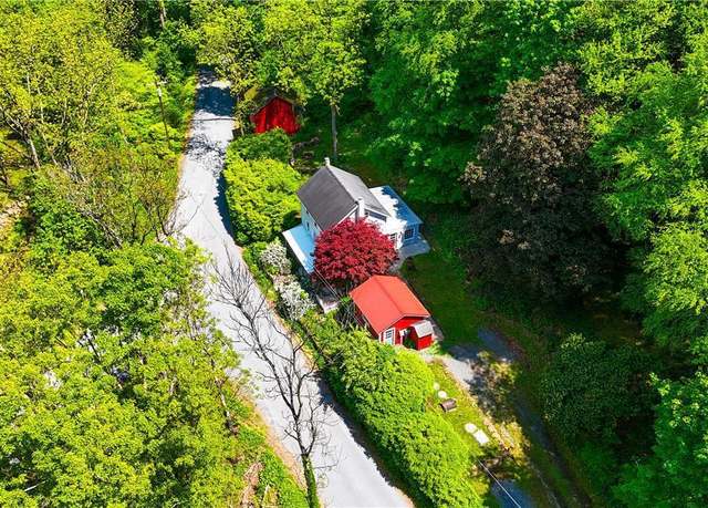Property at 62 Hein Rd, Lenhartsville, PA 19534, 3 beds, 1 bath