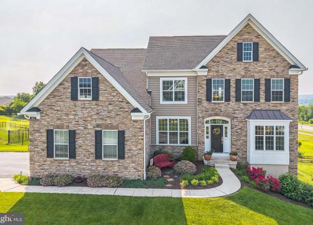 Property at 403 Millwright Ln, Phoenixville, PA 19460, 4 beds, 2.5 baths