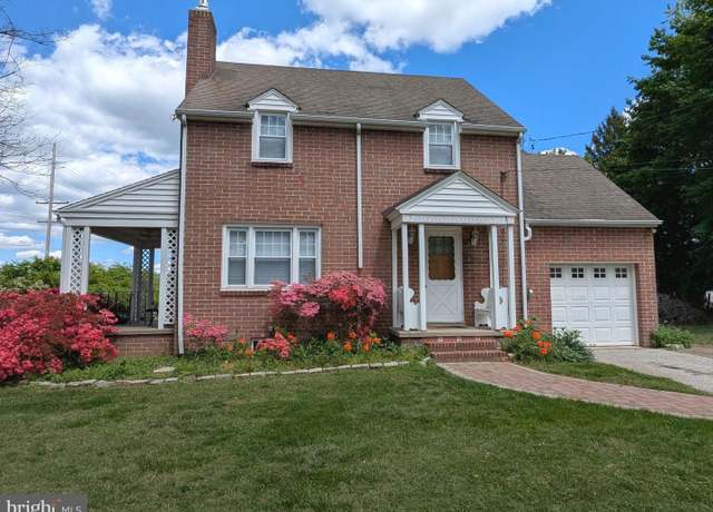 Property at 91 Columbia Ave, Newtown Square, PA 19073, 4 beds, 1.5 baths