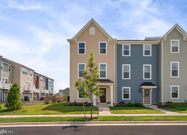 Property at 3189 Jefferson Blvd, Bealeton, VA 22712, 3 beds, 3 baths