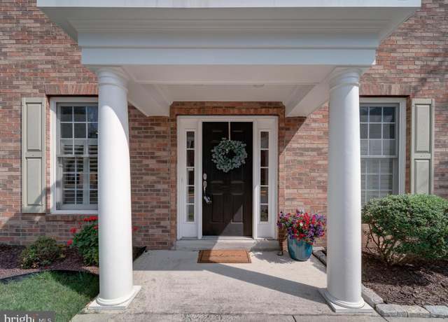 Property at 8320 Dockray Ct, Lorton, VA 22079, 3 beds, 3 baths
