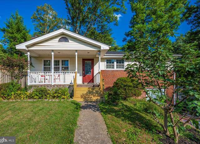 Property at 3911 Brenda Ln, Annandale, VA 22003, 4 beds, 2 baths