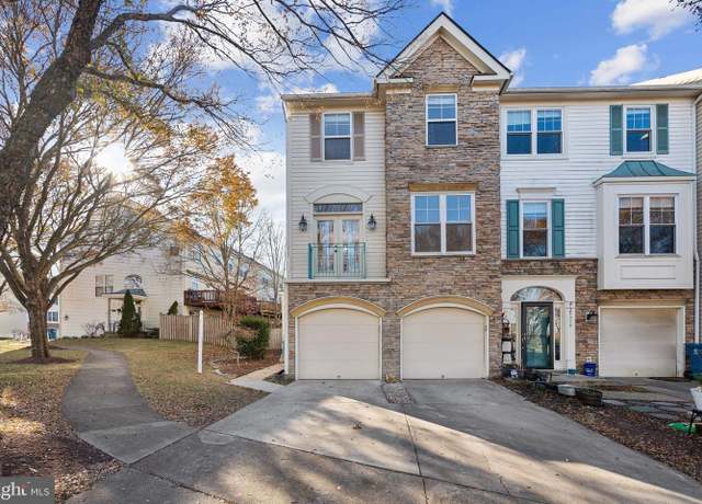 Property at 25314 Ashbury Dr, Chantilly, VA 20152, 2 beds, 2.5 baths