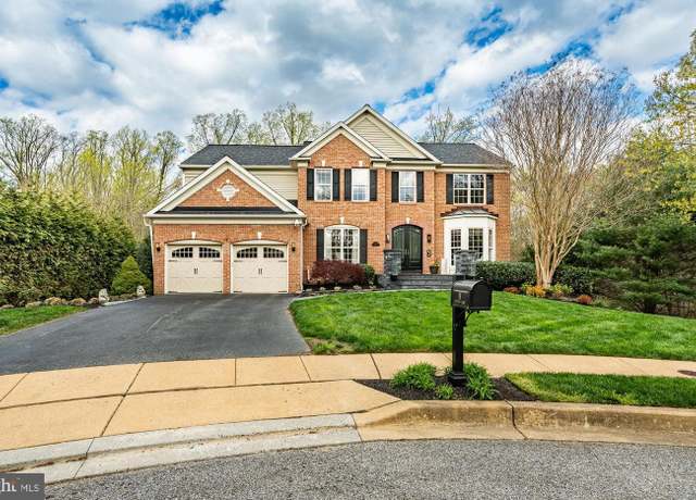 Property at 19 Longwood Ln, Newark, DE 19711, 4 beds, 3.5 baths