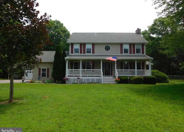 Property at 215 Cedar Beach Dr, Prince Frederick, MD 20678, 4 beds, 3.5 baths