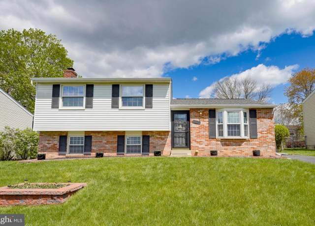 Property at 1816 Lawnview Dr, Frederick, MD 21702, 3 beds, 2.5 baths