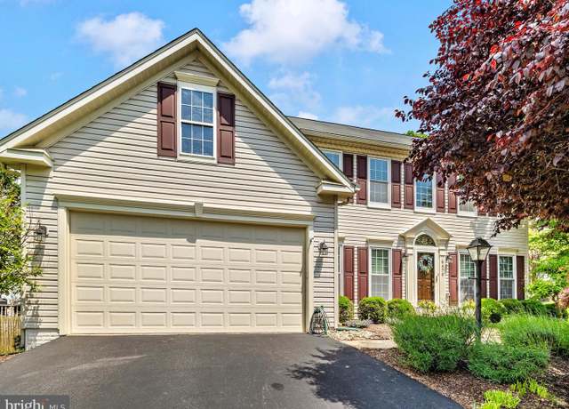 Property at 6470 Saddlebrook Ln, Frederick, MD 21701, 4 beds, 3.5 baths