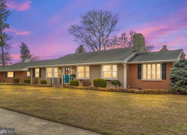 Property at 101 Maple Ave, Delanco, NJ 08075, 3 beds, 2.5 baths