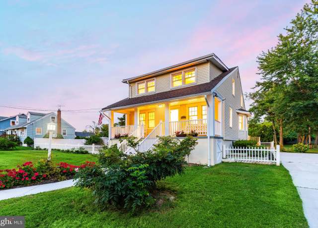 Property at 653 Kenilworth Ave, Cherry Hill, NJ 08002, 4 beds, 2 baths