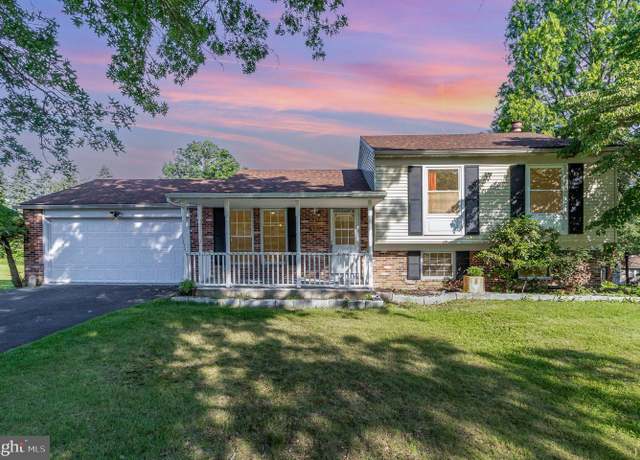 Property at 982 Galion St, Harrisburg, PA 17111, 4 beds, 2 baths