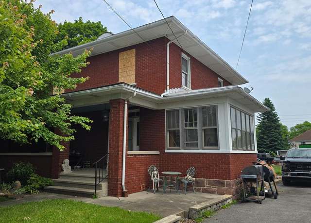 Property at 4759 Carlisle Rd, Dover, PA 17315, 4 beds, 1.5 baths