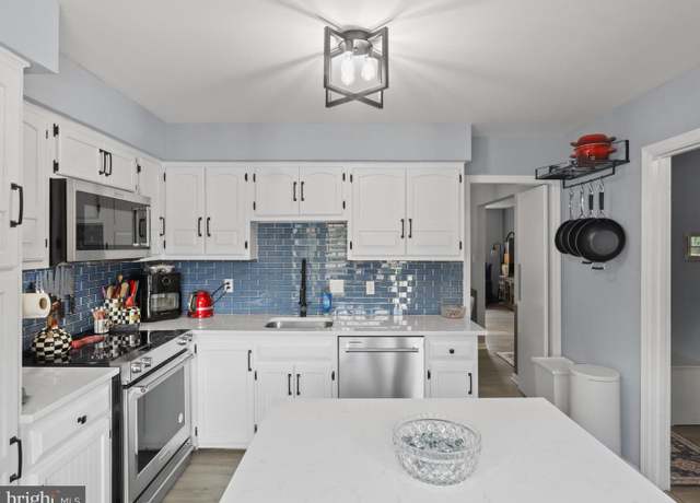 Property at 2643 Centennial Ct, Alexandria, VA 22311, 3 beds, 3.5 baths