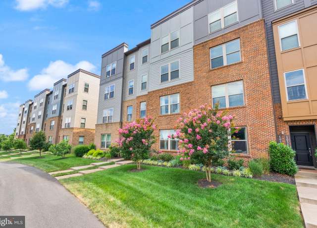 Property at 10338 Ratcliffe Trl, Manassas, VA 20110, 2 beds, 2.5 baths