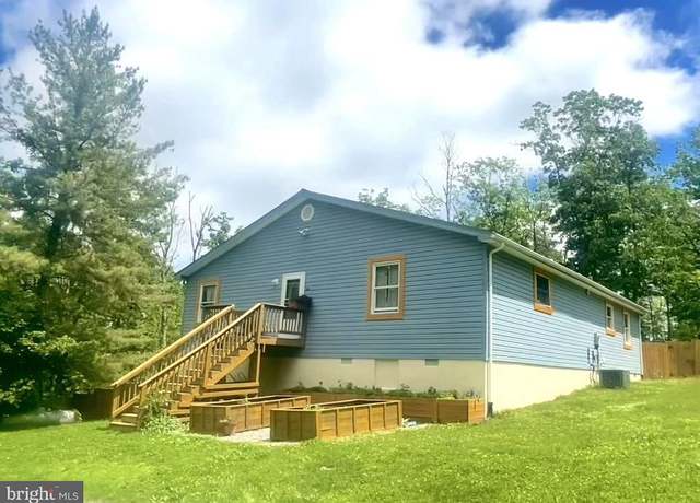 Property at 415 Rolly Rd, Mount Jackson, VA 22842, 4 beds, 2 baths