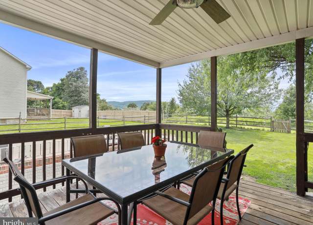 Property at 1143 Happy Ridge Dr, Front Royal, VA 22630, 4 beds, 3.5 baths