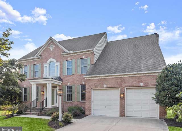Property at 102 Calumet Ct, Gambrills, MD 21054, 4 beds, 2.5 baths