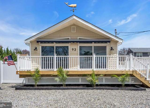 Property at 93 Bonita Rd, Waretown, NJ 08758, 3 beds, 2 baths
