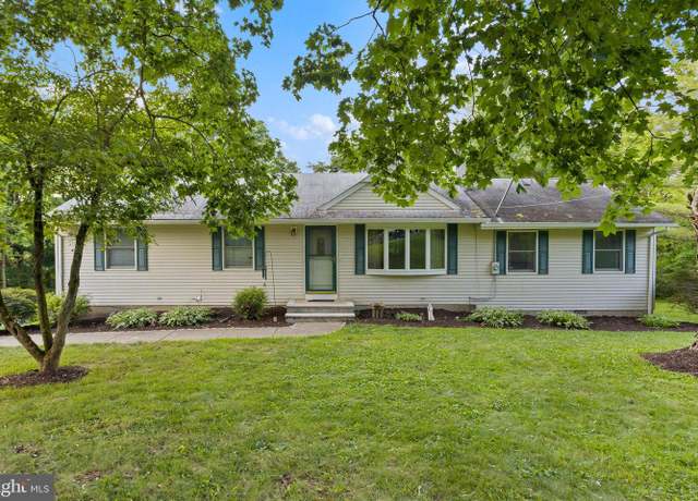 Property at 769 Amwell Rd, Hillsborough, NJ 08844, 5 beds, 1 bath