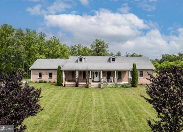 Property at 310 Updyke Rd, Littlestown, PA 17340, 3 beds, 2.5 baths