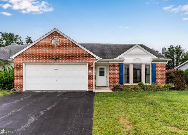 Property at 7 Pheasant St, Mechanicsburg, PA 17050, 2 beds, 2 baths
