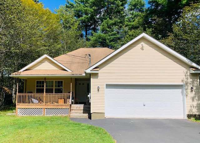 Property at 120 Woodbury Dr, Blakeslee, PA 18610, 3 beds, 2 baths