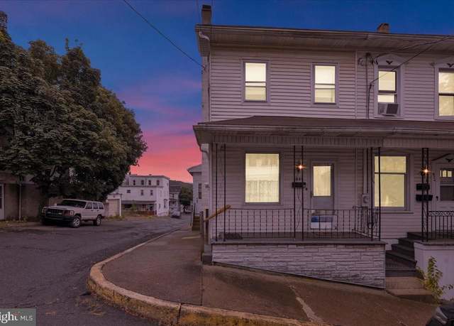 Property at 826 E Dewart St, Shamokin, PA 17872, 2 beds, 1.5 baths