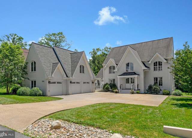 Property at 7315 Westerly Ln, Mclean, VA 22101, 6 beds, 4.5 baths