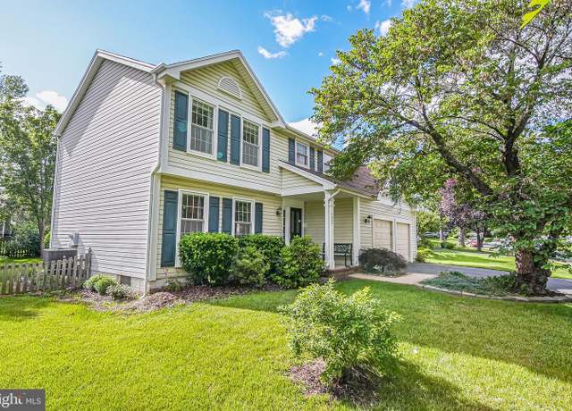 Property at 1434 Cellar Creek Way, Herndon, VA 20170, 4 beds, 3.5 baths