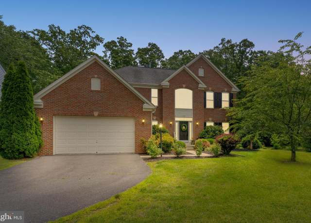 Property at 11595 Hopyard Dr, King George, VA 22485, 4 beds, 3.5 baths