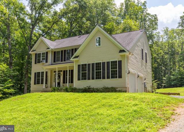 Property at 39 Timberidge Dr, Fredericksburg, VA 22406, 4 beds, 4.5 baths