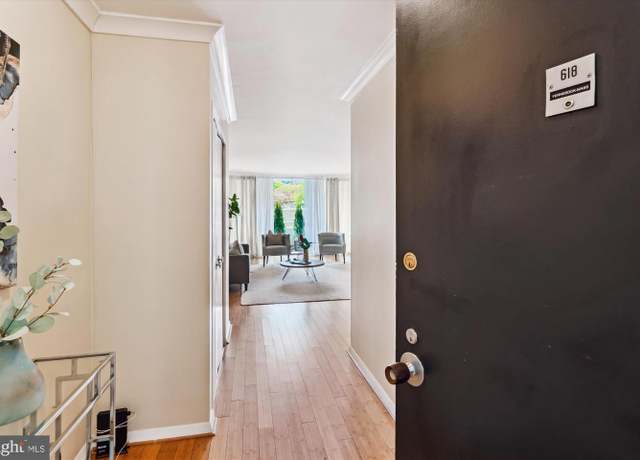 Property at 3001 Veazey Ter NW #618, Washington, DC 20008, 1 bed, 1 bath