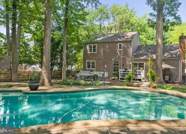 Property at 3203 Blackwalnut Dr, Annapolis, MD 21403, 3 beds, 2.5 baths