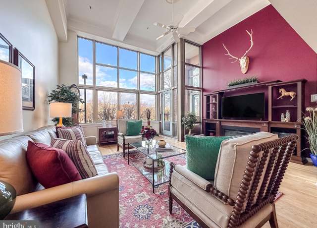 Property at 2901 Boston St #208, Baltimore, MD 21224, 3 beds, 2.5 baths