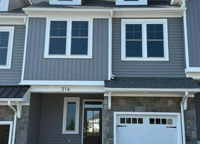 Property at 316 Foxtail Ln, Chalfont, PA 18914, 3 beds, 2.5 baths