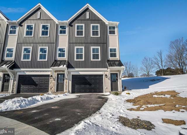 Property at 16 Morgan Cir Unit 007-02, Carlisle, PA 17013, 3 beds, 2.5 baths