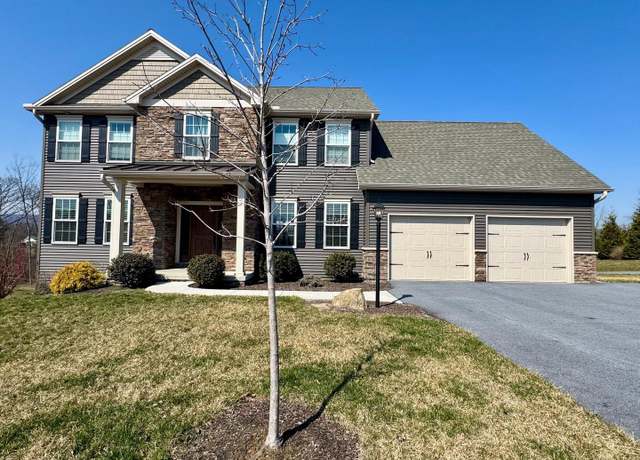 Property at 316 White Birch Ln, Harrisburg, PA 17112, 3 beds, 2.5 baths
